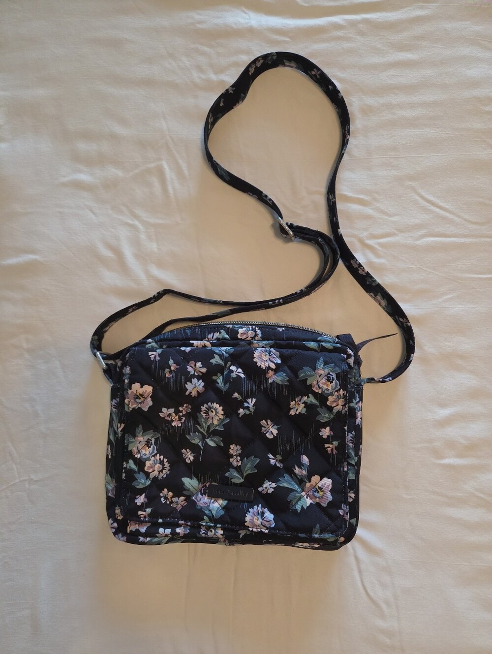 Vera Bradley Medium Hipster Crossbody Bag in Retired Navy Garden Pattern